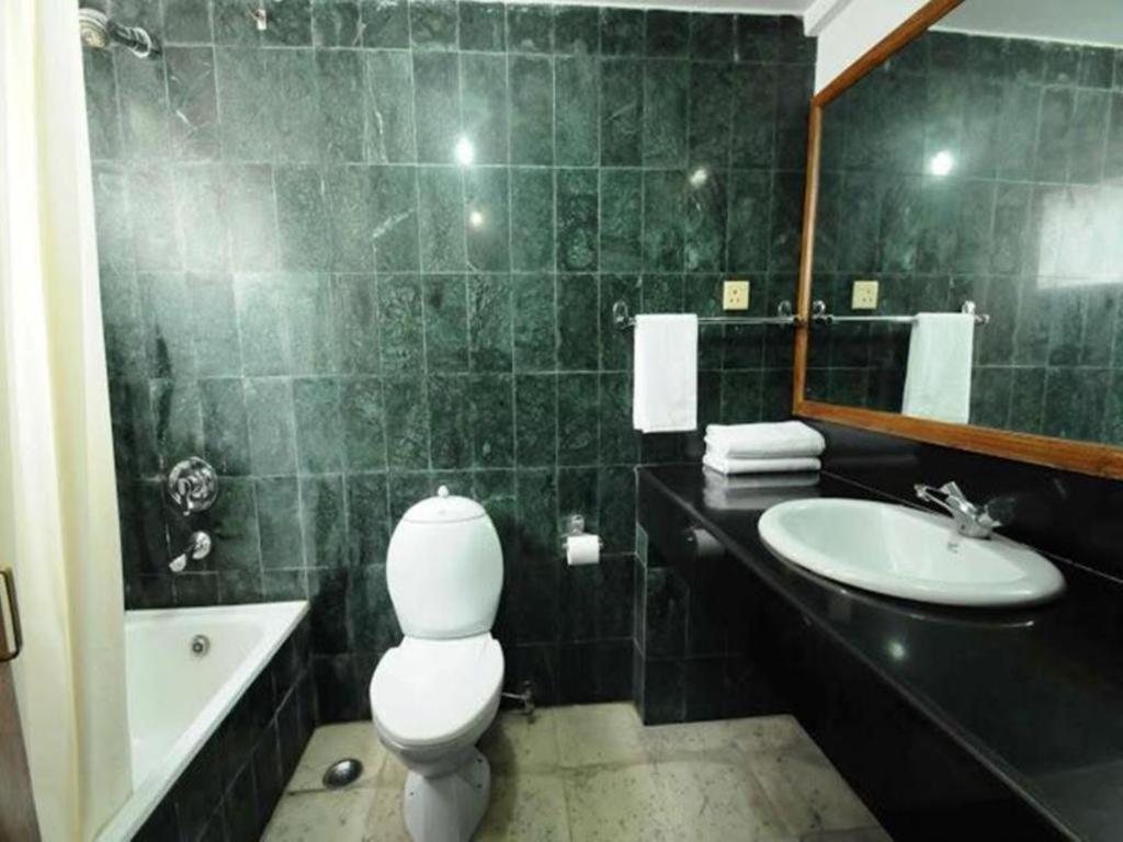 Hotel Clarion Jawalakhel Lalitpur Exteriör bild