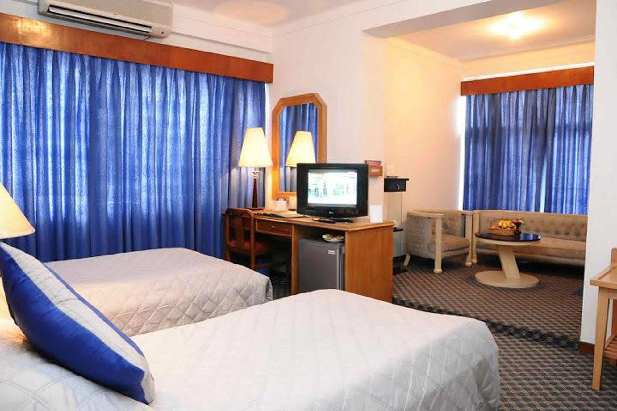 Hotel Clarion Jawalakhel Lalitpur Exteriör bild