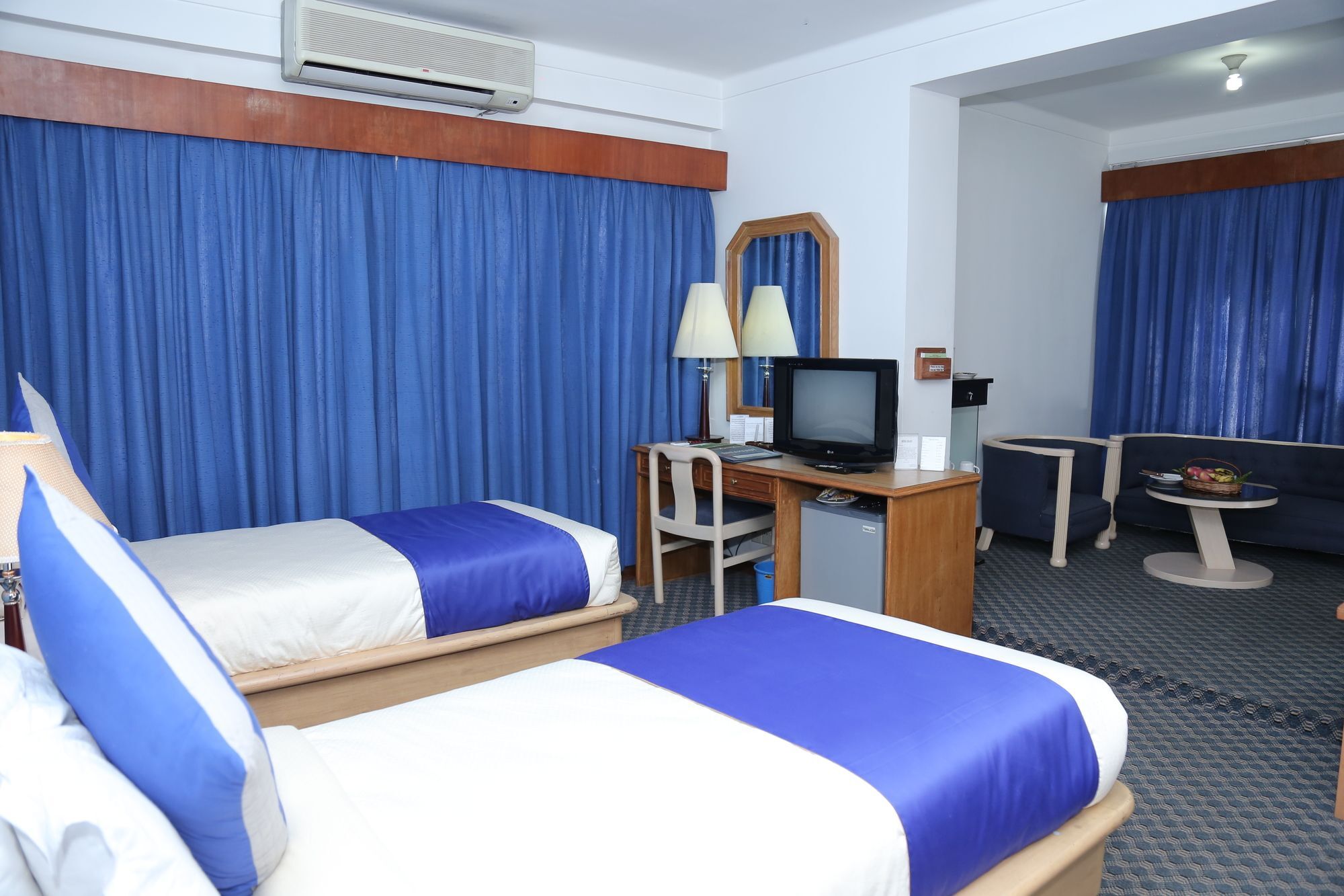Hotel Clarion Jawalakhel Lalitpur Exteriör bild